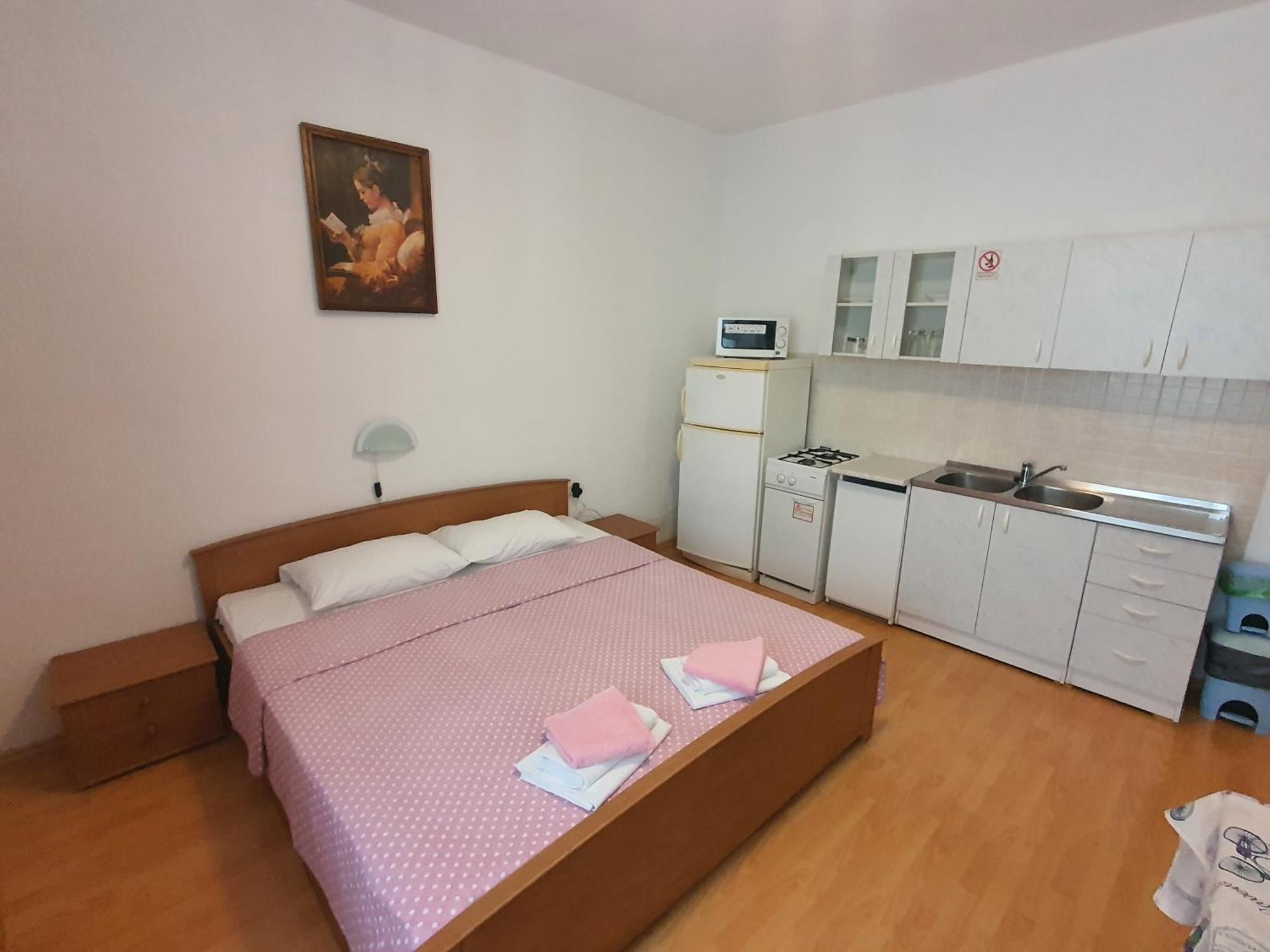 Apartments - Buffet 2B Sveti Juraj Bilik gambar
