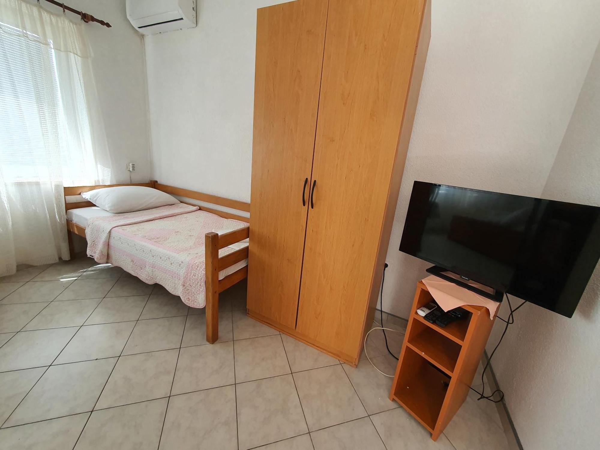 Apartments - Buffet 2B Sveti Juraj Bilik gambar